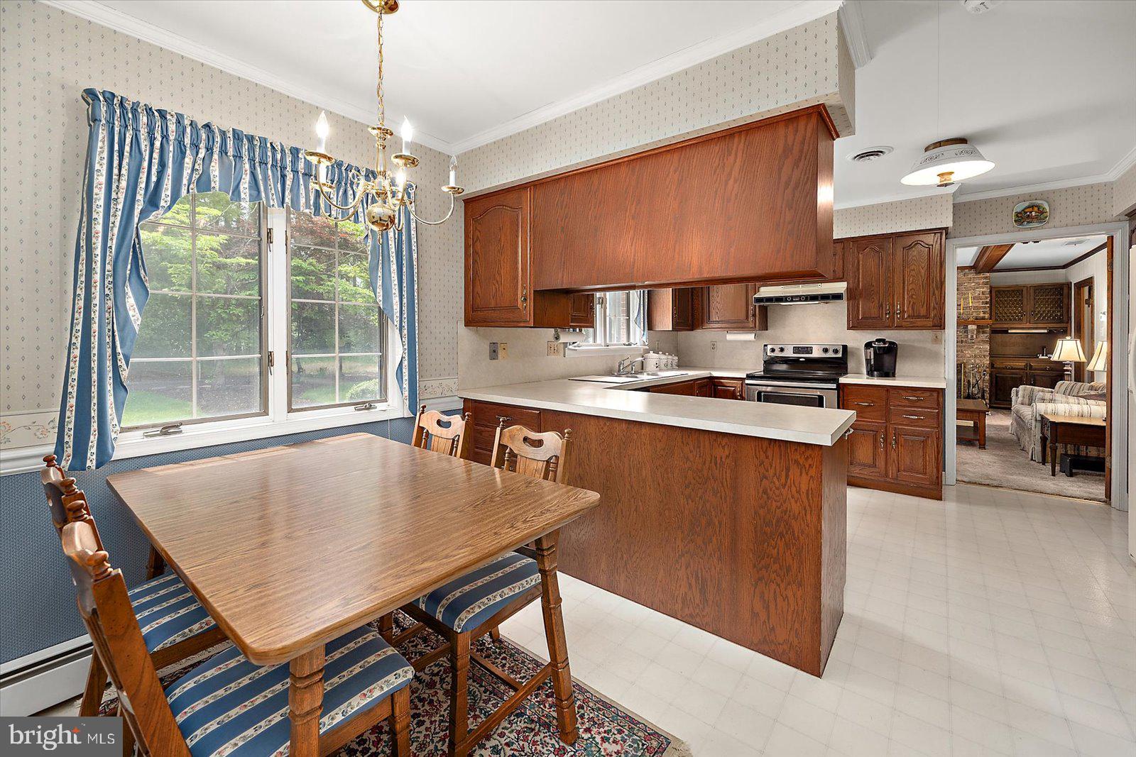 701 Riverside Pines Court Salisbury, MD 21801 - Photo 17 of 81 Casual Dining Area