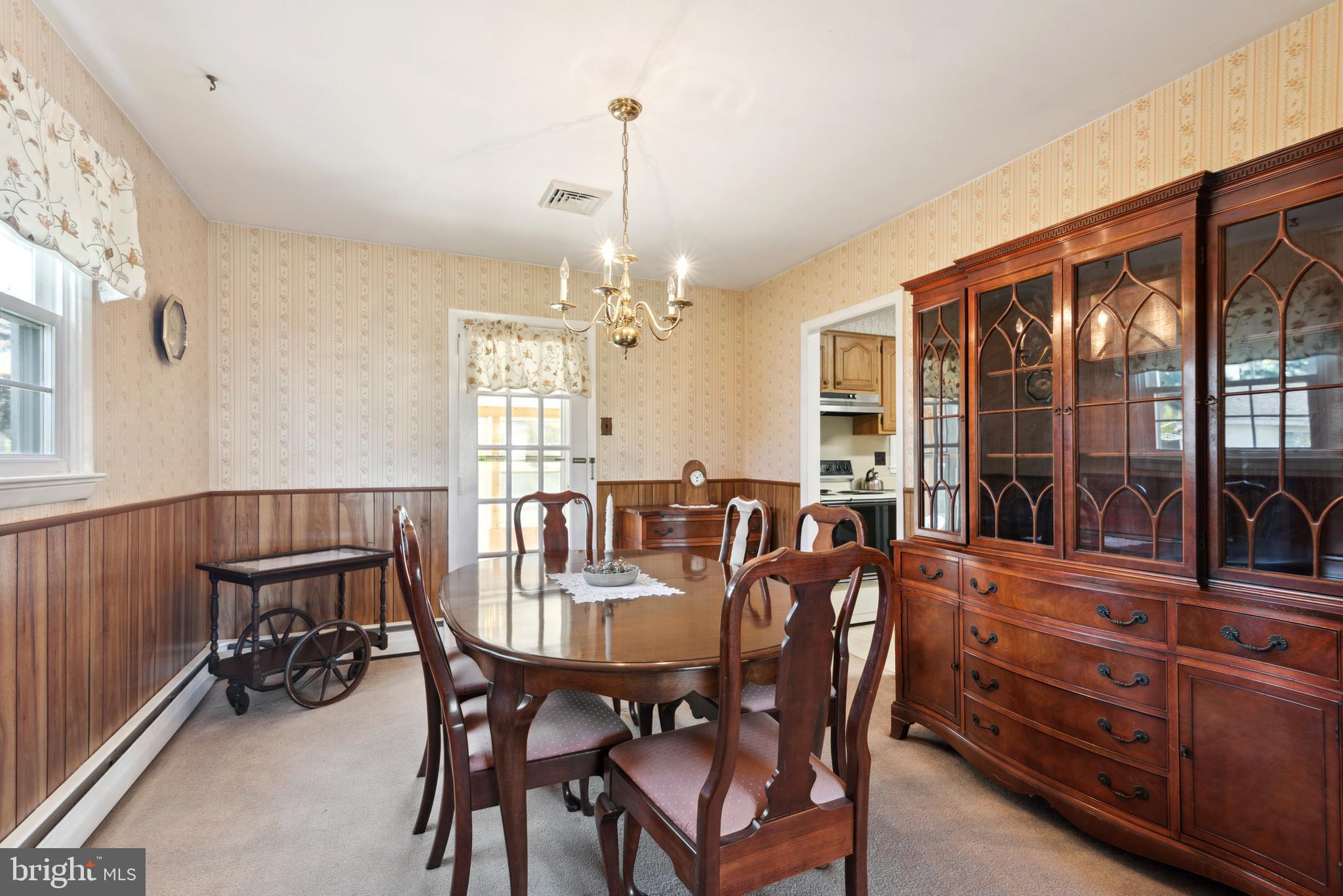 311 Willowbrook Road Horsham, PA 19044 - Photo 4 of 15 Gallery Image 4