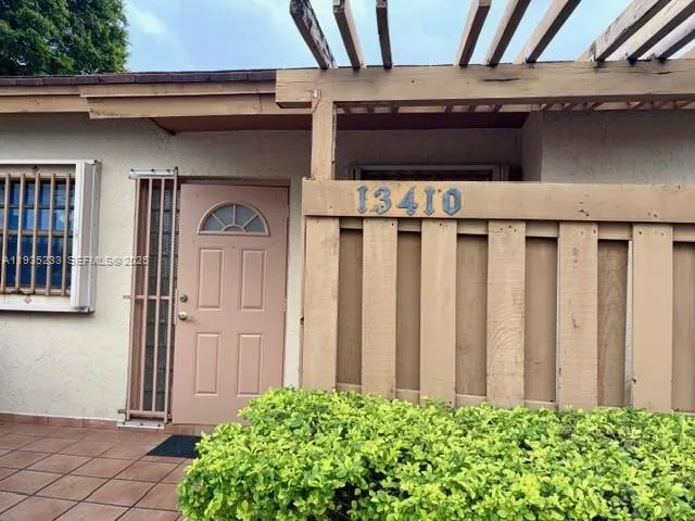 $2,600 | 13410 Southwest 16th Lane, Unit 13410, Miami, FL 33175