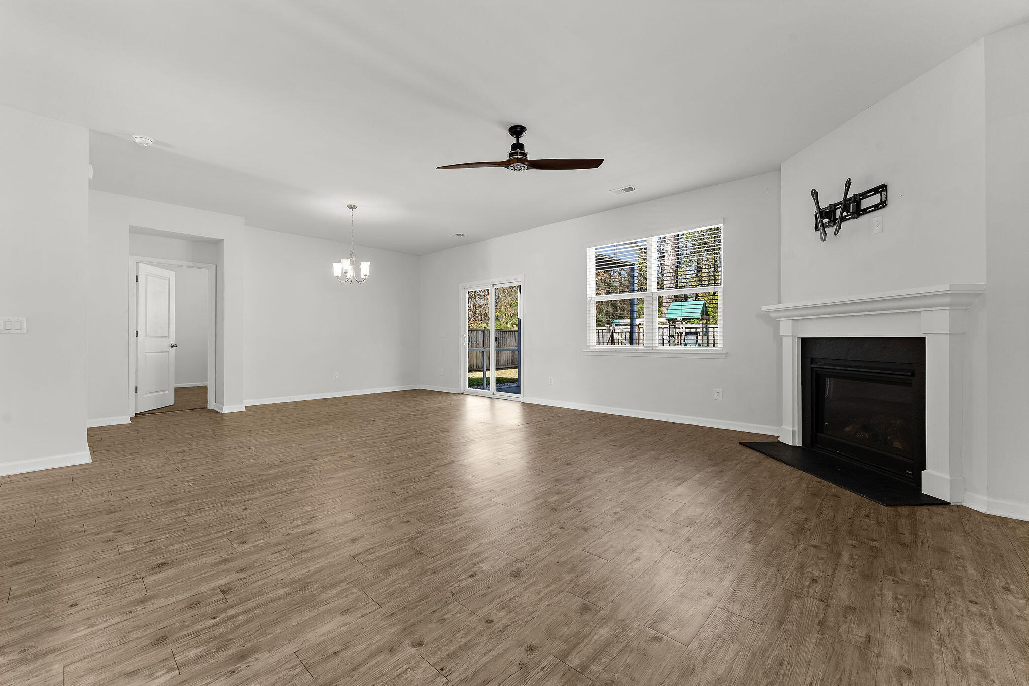 524 Glady Road Moncks Corner, SC 29461 - Photo 12 of 53 Living room