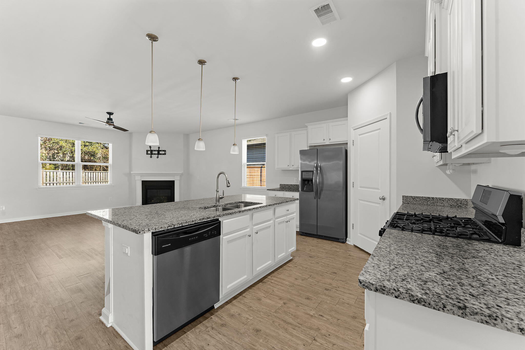 524 Glady Road Moncks Corner, SC 29461 - Photo 4 of 53 Kitchen