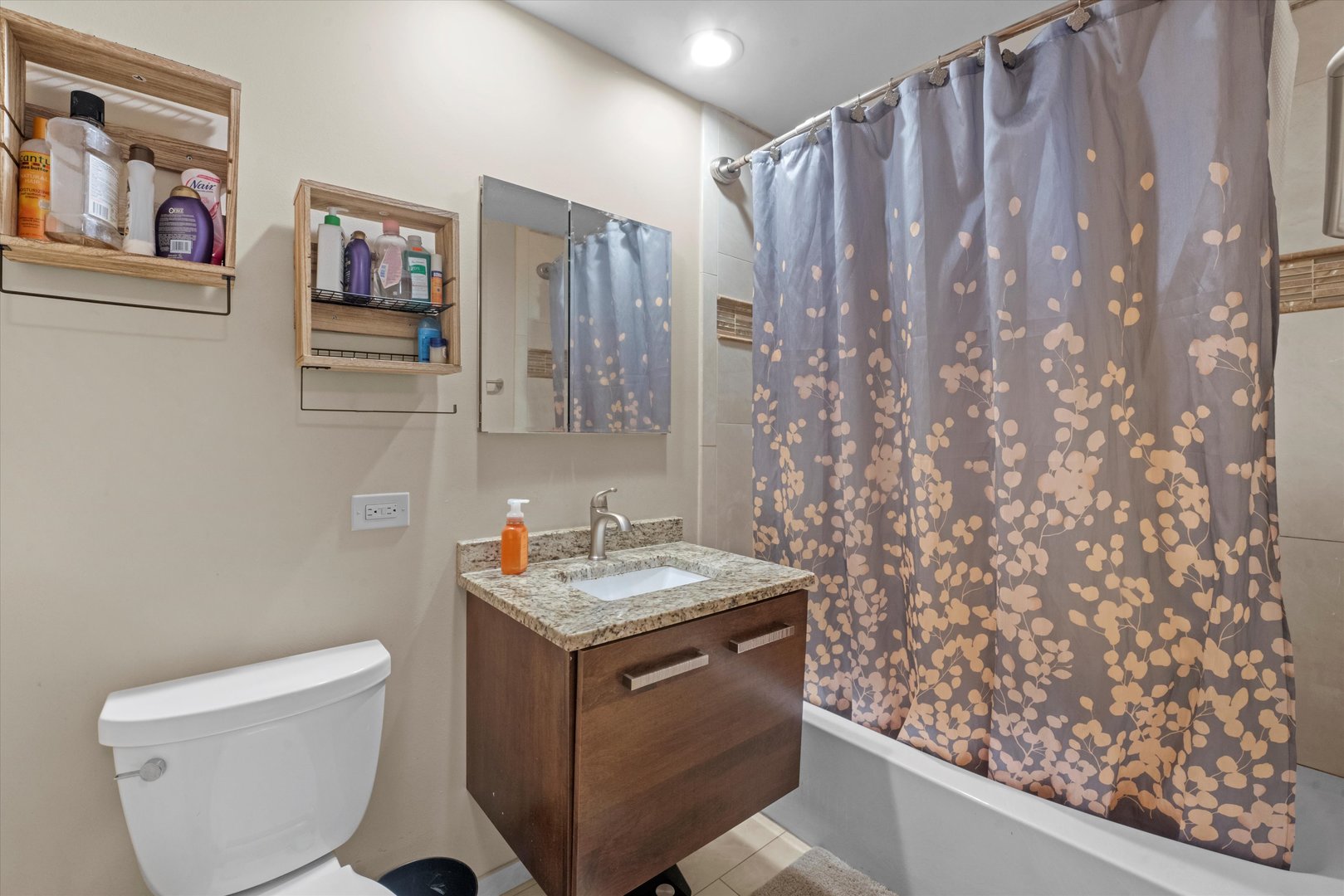 3644 Poplar Road Flossmoor, IL 60422 - Photo 14 of 22 a bathroom with a granite countertop sink and a mirror