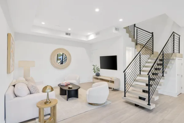 $3,495,000 | 201 Southeast 4th Avenue, Delray Beach, FL 33483