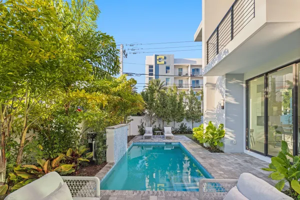 $3,495,000 | 201 Southeast 4th Avenue, Delray Beach, FL 33483