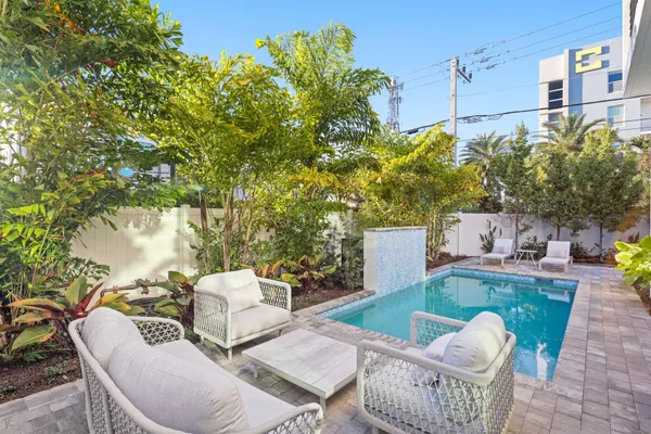 $3,495,000 | 201 Southeast 4th Avenue, Delray Beach, FL 33483