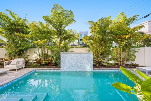 $3,495,000 | 201 Southeast 4th Avenue, Delray Beach, FL 33483