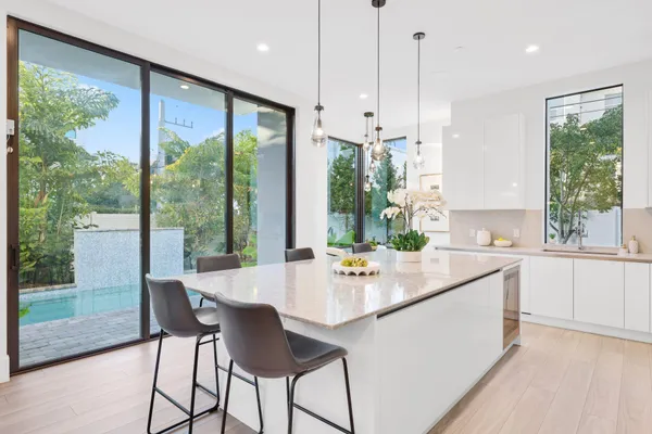 $3,495,000 | 201 Southeast 4th Avenue, Delray Beach, FL 33483