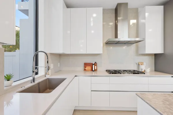 $3,495,000 | 201 Southeast 4th Avenue, Delray Beach, FL 33483