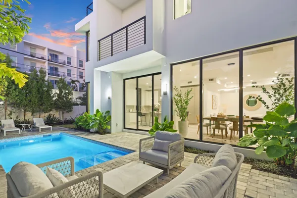 $3,495,000 | 201 Southeast 4th Avenue, Delray Beach, FL 33483