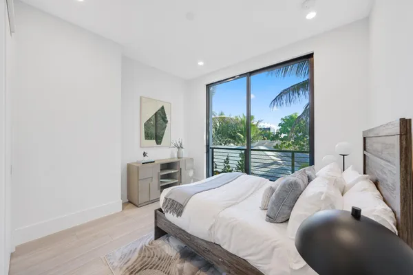 $3,495,000 | 201 Southeast 4th Avenue, Delray Beach, FL 33483