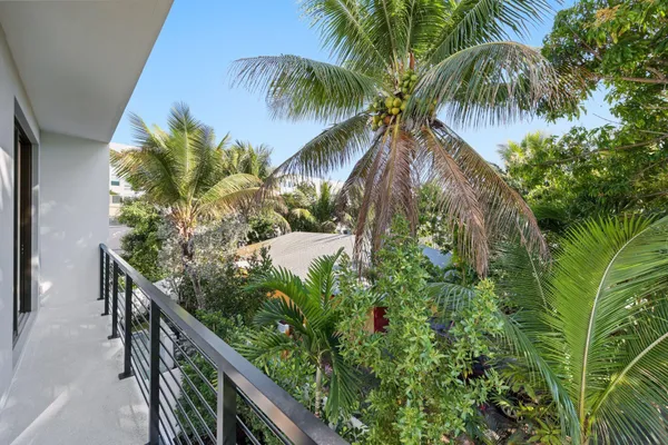 $3,495,000 | 201 Southeast 4th Avenue, Delray Beach, FL 33483