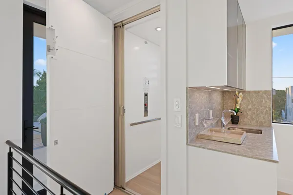 $3,495,000 | 201 Southeast 4th Avenue, Delray Beach, FL 33483