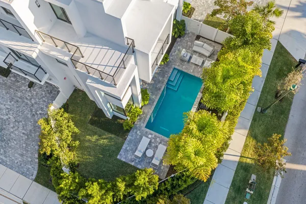 $3,495,000 | 201 Southeast 4th Avenue, Delray Beach, FL 33483