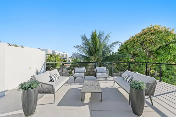 $3,495,000 | 201 Southeast 4th Avenue, Delray Beach, FL 33483