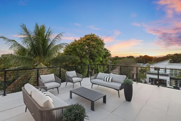 $3,495,000 | 201 Southeast 4th Avenue, Delray Beach, FL 33483
