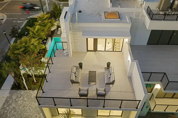 $3,495,000 | 201 Southeast 4th Avenue, Delray Beach, FL 33483