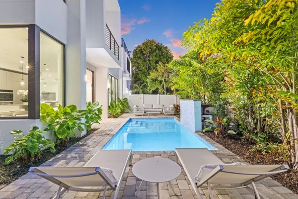 $3,495,000 | 201 Southeast 4th Avenue, Delray Beach, FL 33483