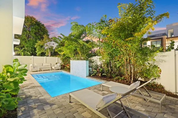 $3,495,000 | 201 Southeast 4th Avenue, Delray Beach, FL 33483