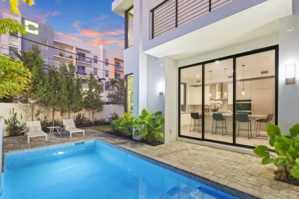 $3,495,000 | 201 Southeast 4th Avenue, Delray Beach, FL 33483
