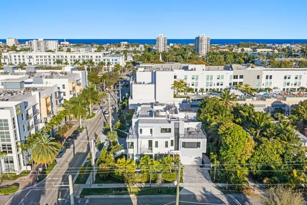 $3,495,000 | 201 Southeast 4th Avenue, Delray Beach, FL 33483
