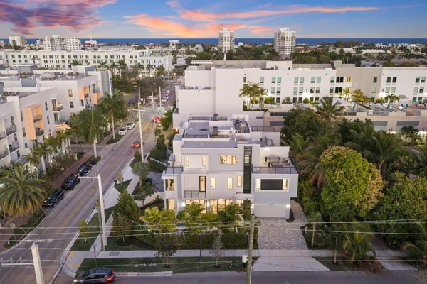 $3,495,000 | 201 Southeast 4th Avenue, Delray Beach, FL 33483