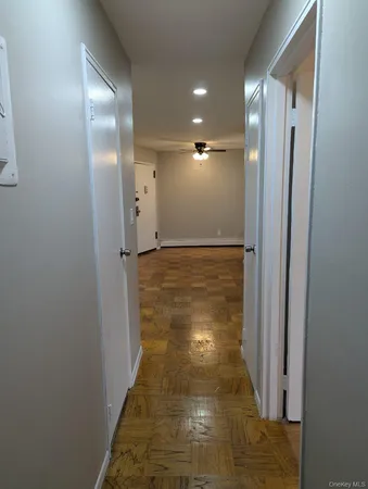 $2,650 | 1 Hemlock Drive, Unit C152, Bay Shore, NY 11706