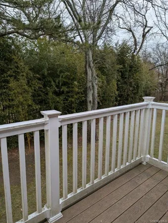 $2,650 | 1 Hemlock Drive, Unit C152, Bay Shore, NY 11706