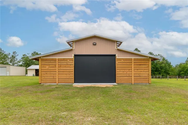 a view of a park with entertaining space