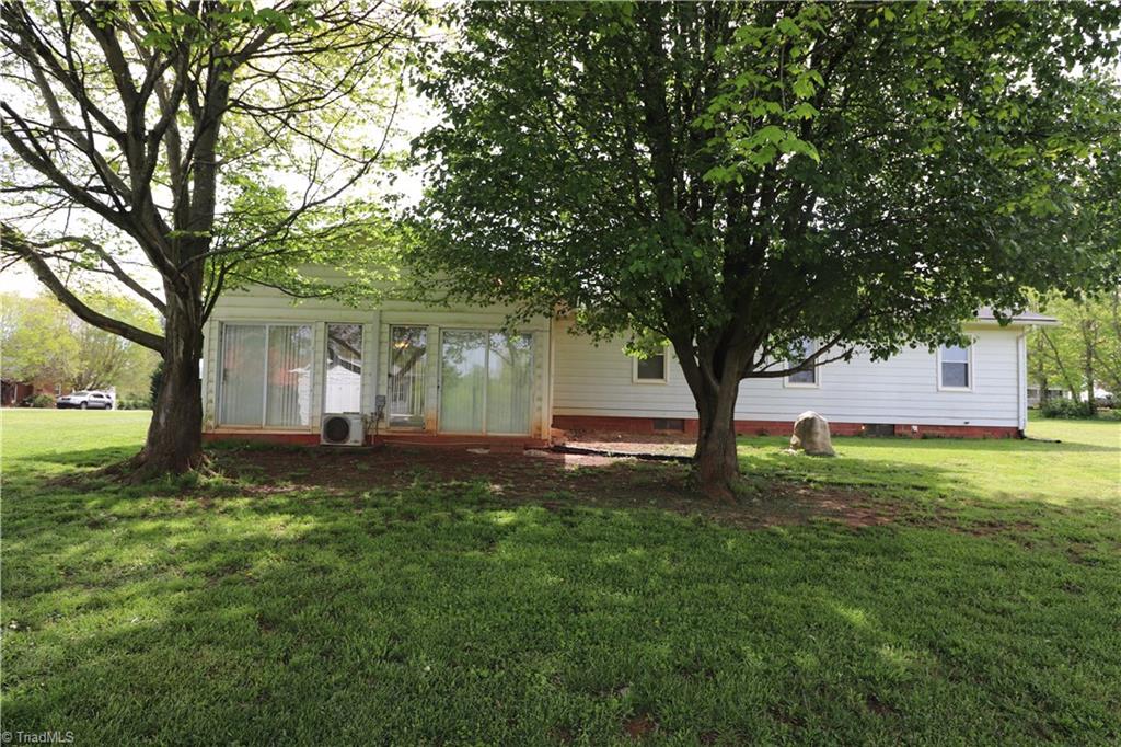 2845 Nebo Road Boonville, NC 27011 - Photo 5 of 24 Gallery Image 5