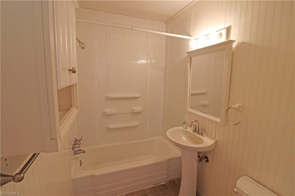2845 Nebo Road Boonville, NC 27011 - Photo 9 of 24 Gallery Image 9
