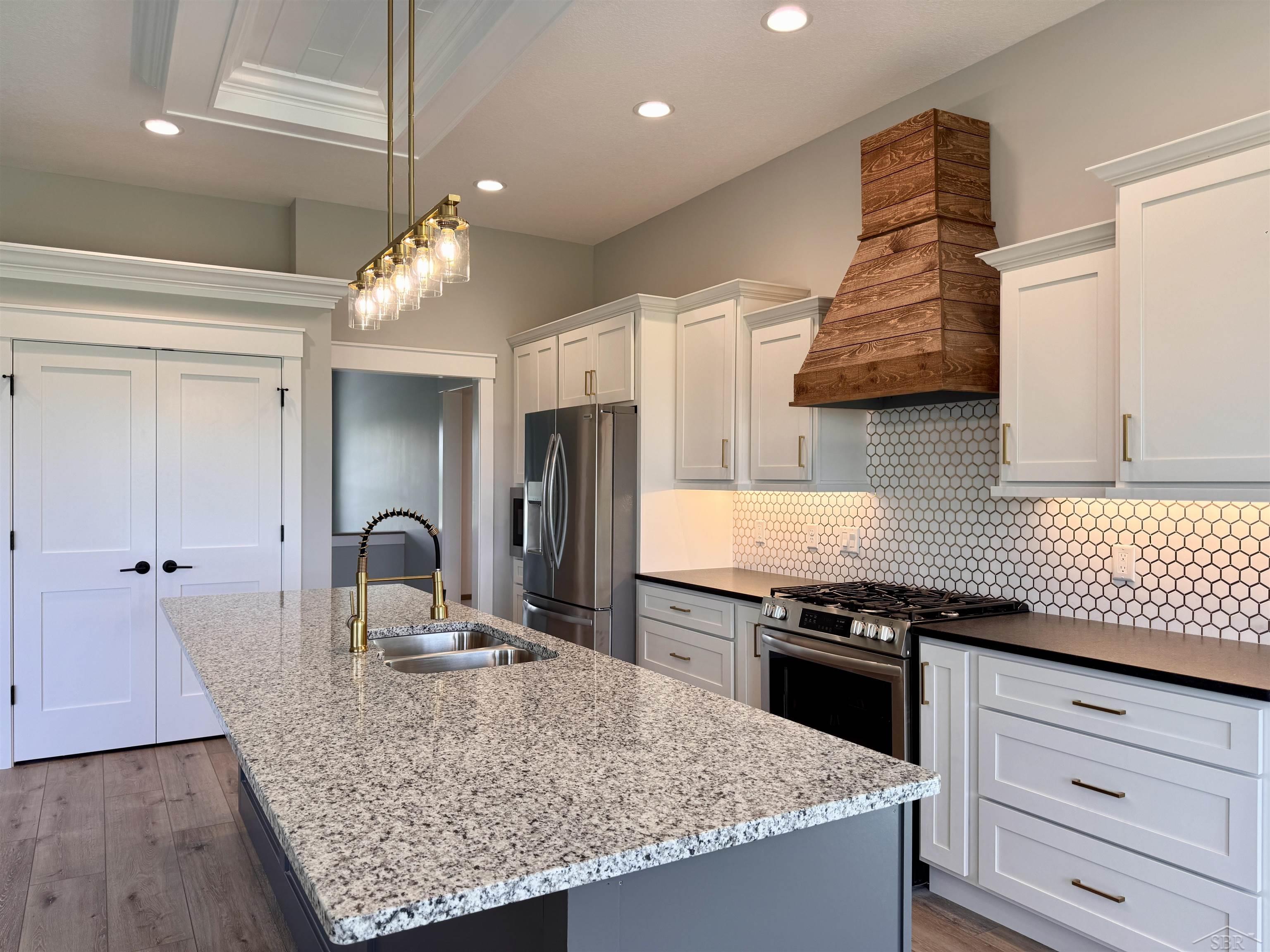 2505 Amelith Road Bay City, MI 48706 - Photo 5 of 25 50182437-899a1ea5-55eb-4db5-ab29-9cf08cb9b258.JPG