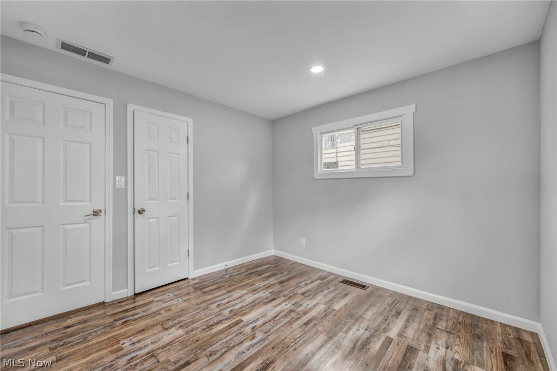 23928 Knickerbocker Road Bay Village, OH 44140 - Photo 20 of 39