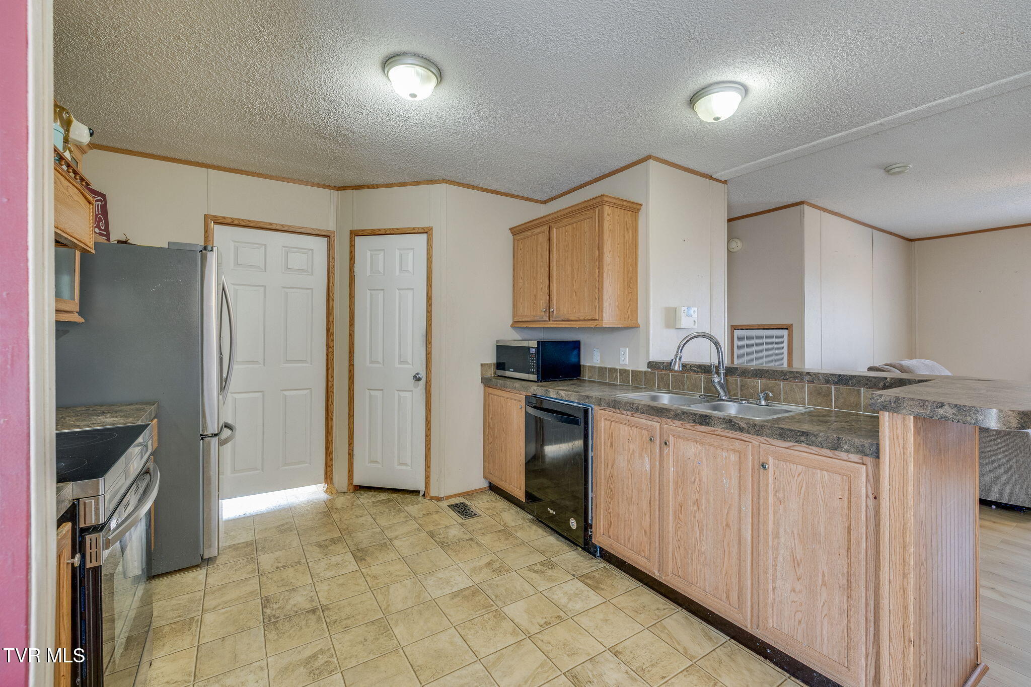 175 Forest Road Mosheim, TN 37818 - Photo 11 of 32 010