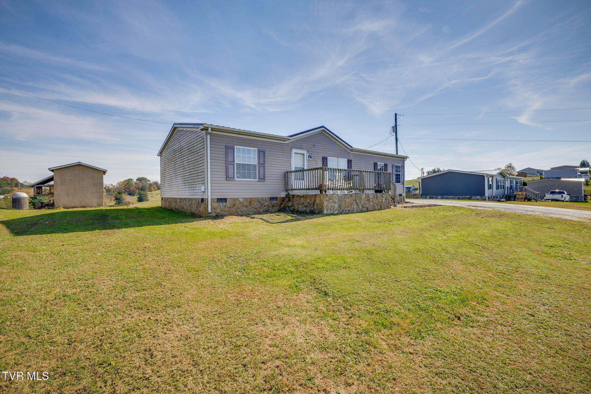 175 Forest Road Mosheim, TN 37818 - Photo 4 of 32 003