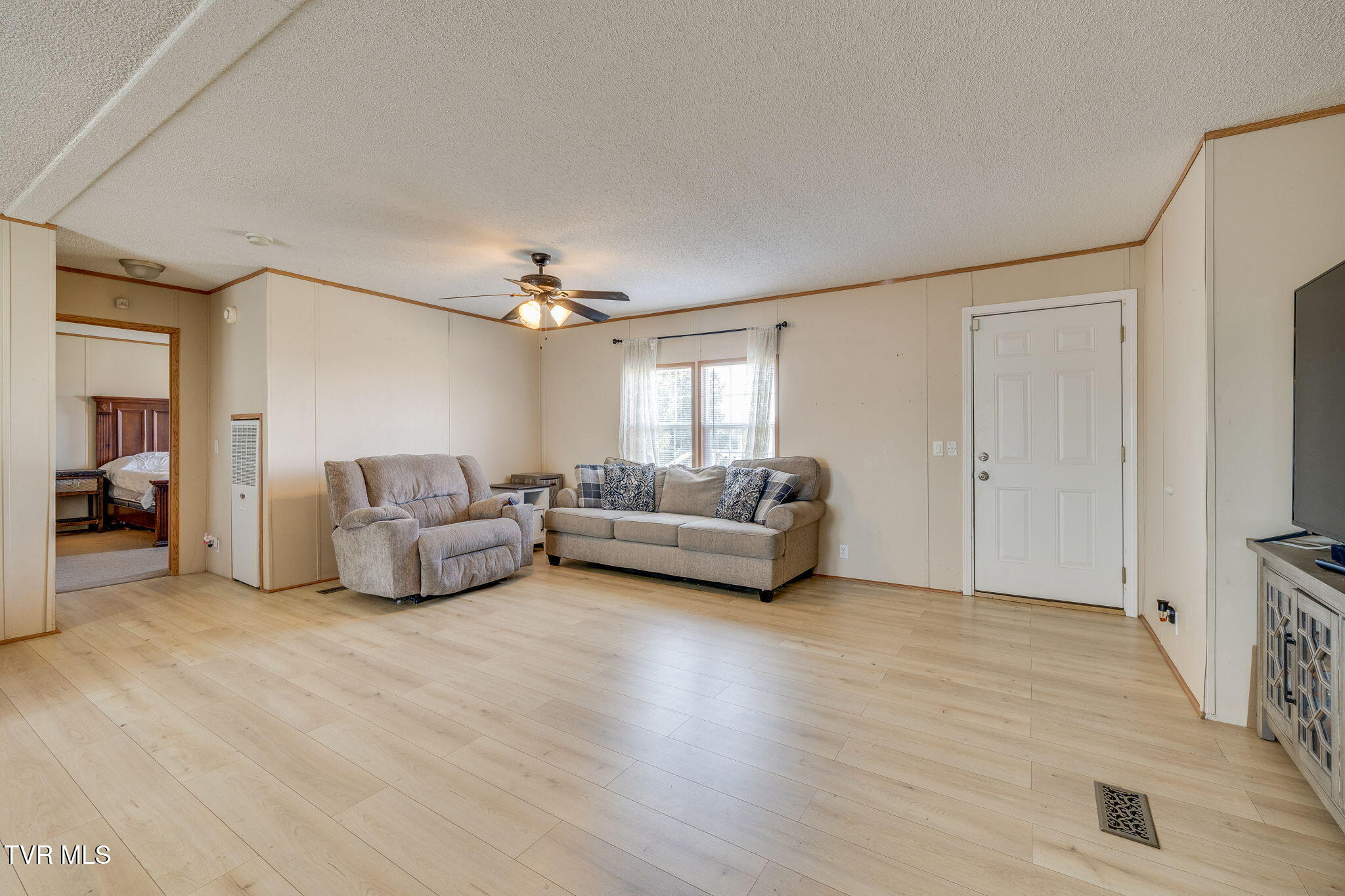 175 Forest Road Mosheim, TN 37818 - Photo 7 of 32 006