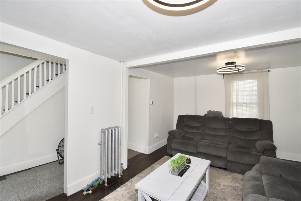 106 Suffolk Street Springfield, MA 01109 - Photo 3 of 18
