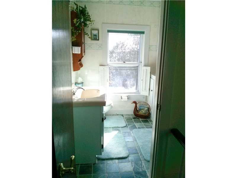 69 Bayview Road Penobscot, ME 04476 - Photo 16 of 26 Bathroom.