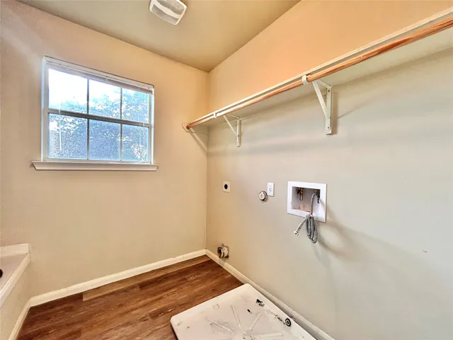 $1,099 | 304 Stubblefield Lane, Unit 1201, Liberty Hill, TX 78642