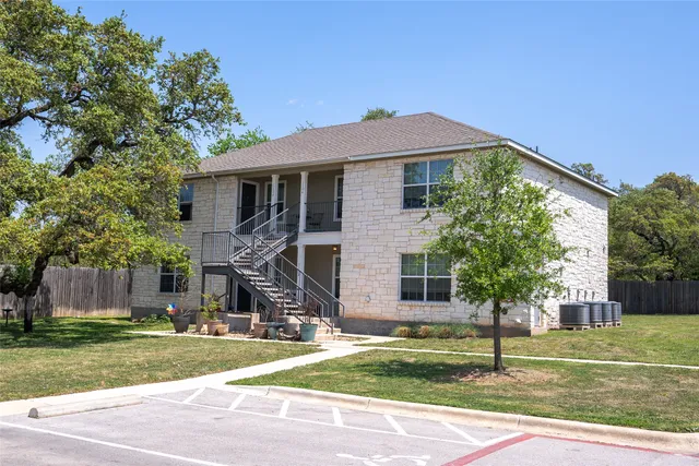 $1,099 | 304 Stubblefield Lane, Unit 1201, Liberty Hill, TX 78642