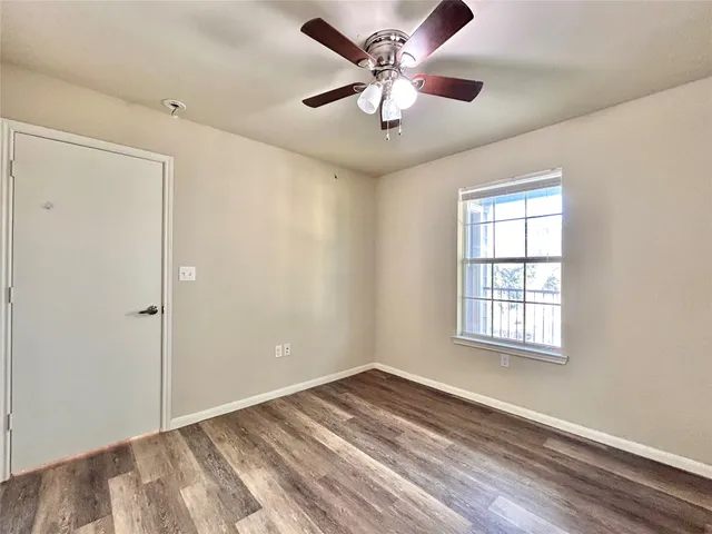 $1,099 | 304 Stubblefield Lane, Unit 1201, Liberty Hill, TX 78642