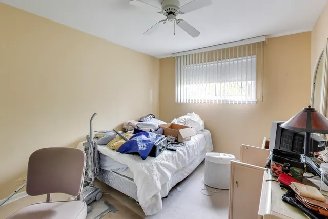 $390,000 | 5904 Keeney Court, Morton Grove, IL 60053