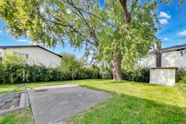 $390,000 | 5904 Keeney Court, Morton Grove, IL 60053