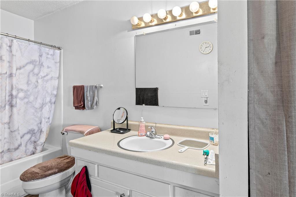 2260 Sunderland Road, Unit 74W Winston-Salem, NC 27103 - Photo 12 of 13