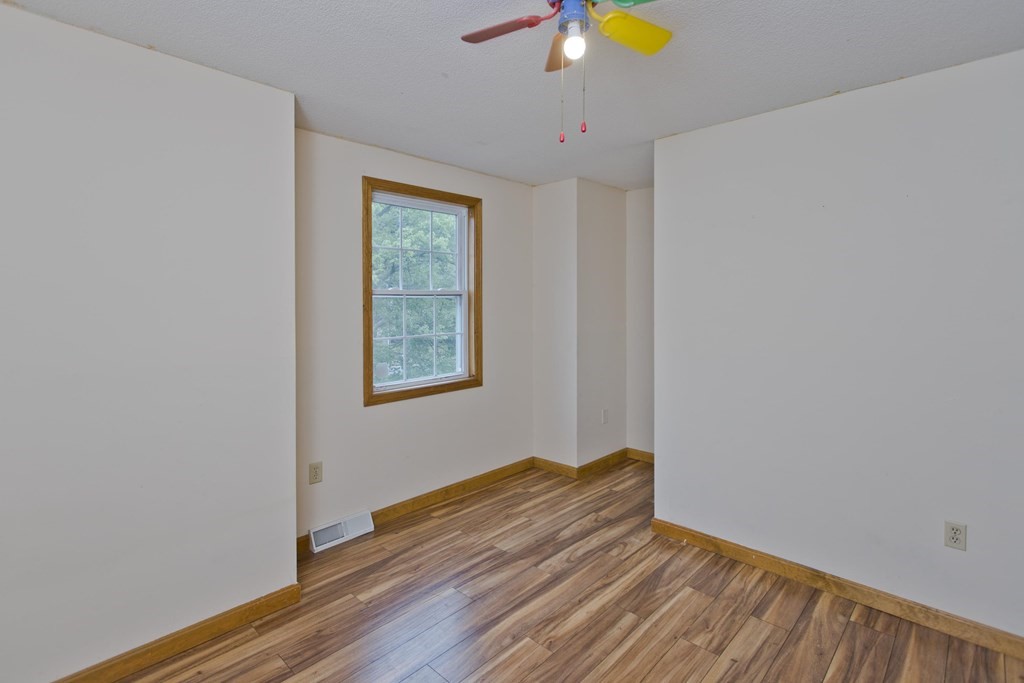 36 Osborne Terrace Springfield, MA 01104 - Photo 20 of 40