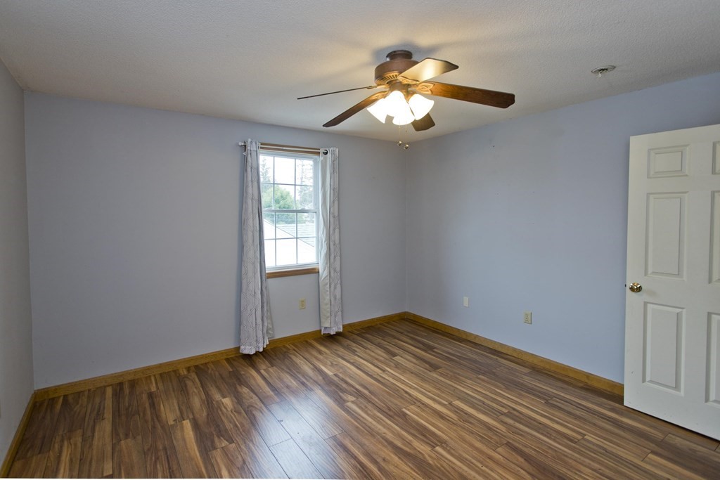 36 Osborne Terrace Springfield, MA 01104 - Photo 30 of 40