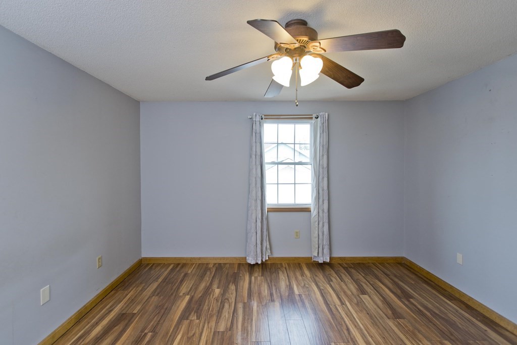 36 Osborne Terrace Springfield, MA 01104 - Photo 31 of 40