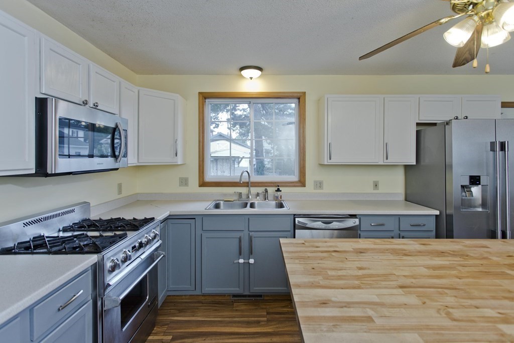36 Osborne Terrace Springfield, MA 01104 - Photo 4 of 40