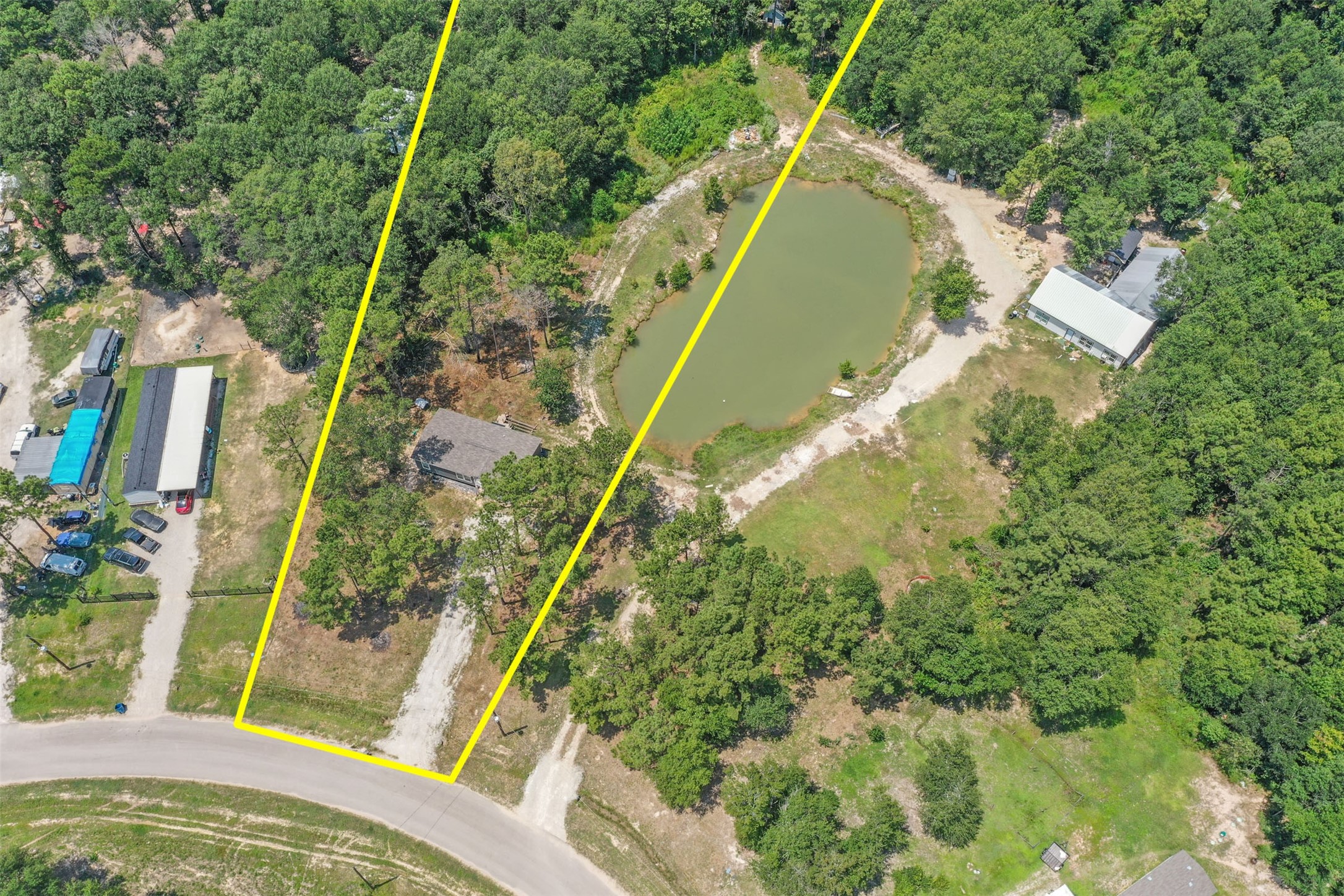 404 County Road 3295 Cleveland, TX 77327 - Photo 35 of 45