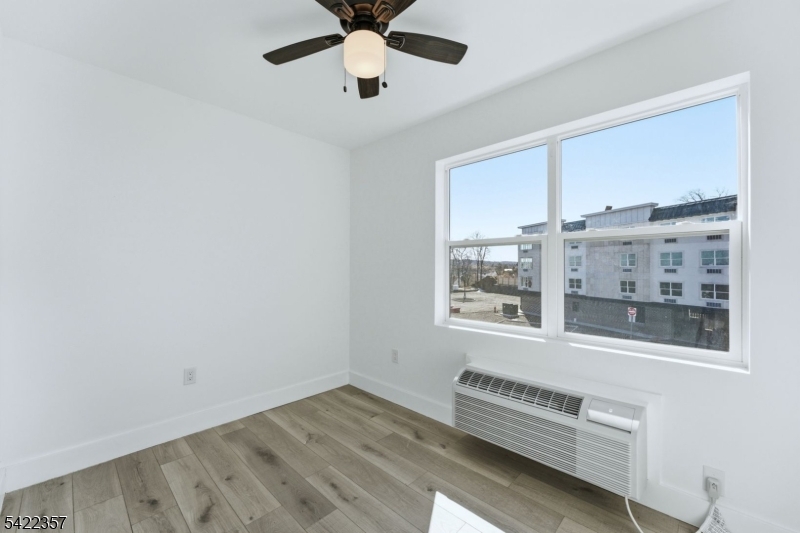 95 Shepherd Lane, Unit 202A Totowa, NJ 07512 - Photo 4 of 13