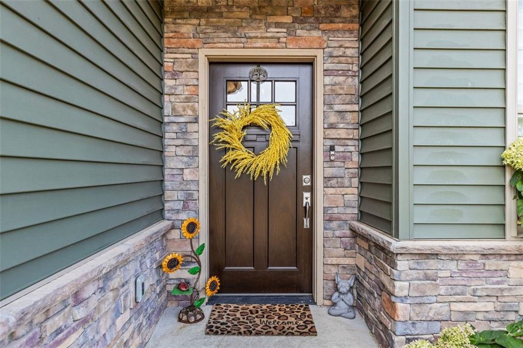 113 Hemingway Lane Coraopolis, PA 15108 - Photo 2 of 44 a view of door and wooden door